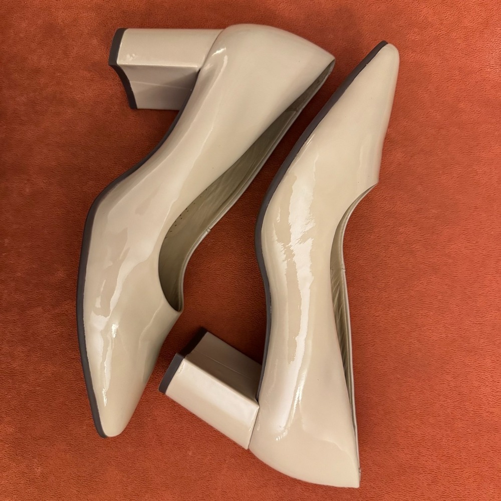 Wirth‎ Nude Patent Leather Pointed Toe Block Heel Pumps Size EU 39